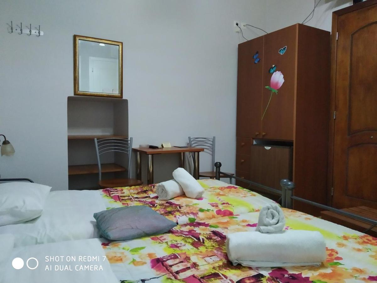 Hermoupoli Rooms Esterno foto